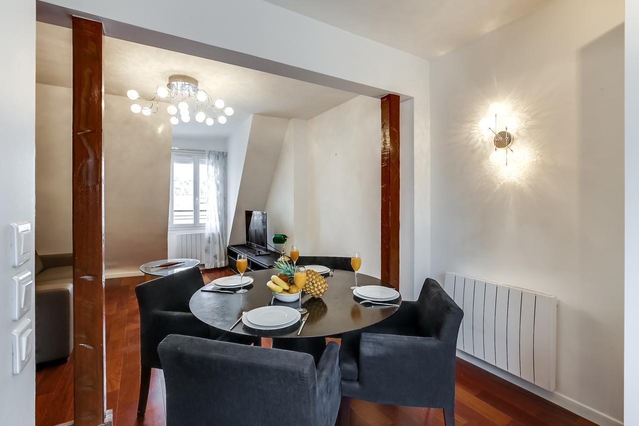 Apartment Private Apartment - Rue Cler - Eiffel Tower View Paris